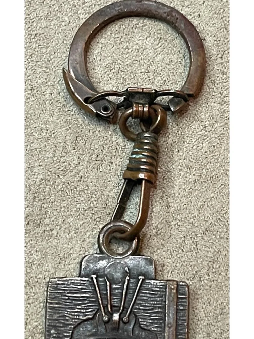 Vintage 70s Philadelphia Liberty Bell Metal Keychain US Bicentennial Souvenir